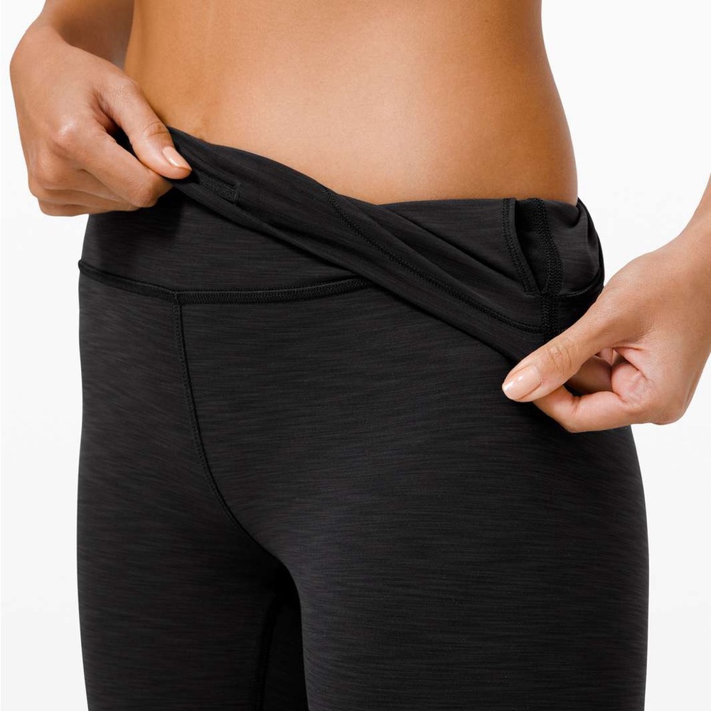 Wunder train short 6” heathered black